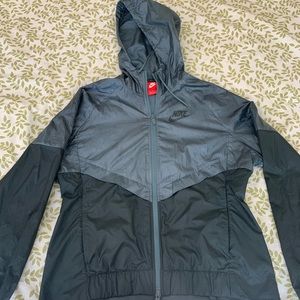 Nike windbreaker